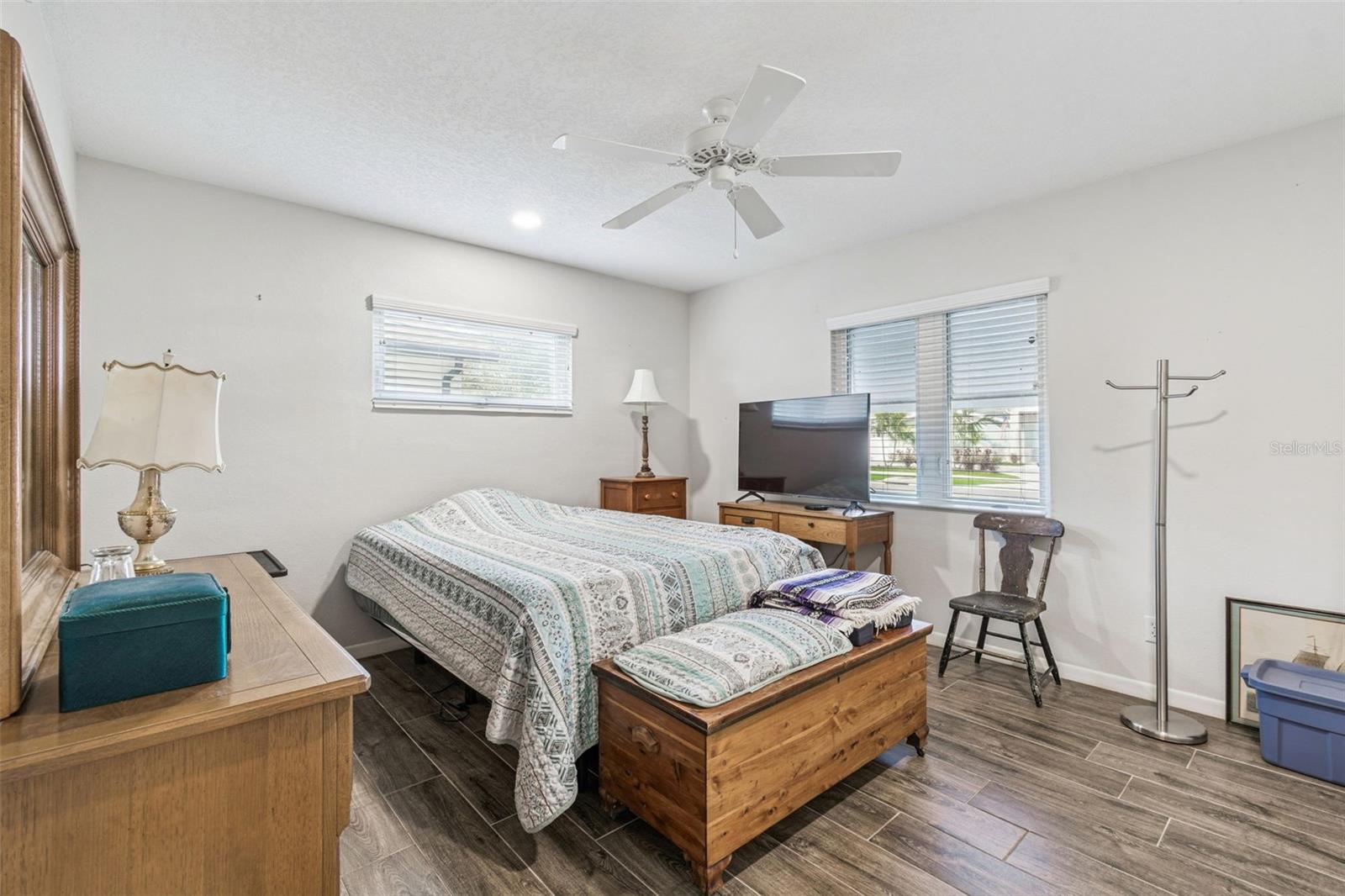 Image 43 of 83 For 12946 88th Avenue