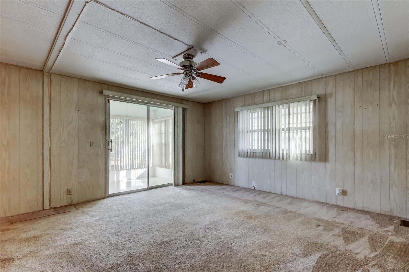 Image 12 of 37 For 34704 Morning Glory Glen