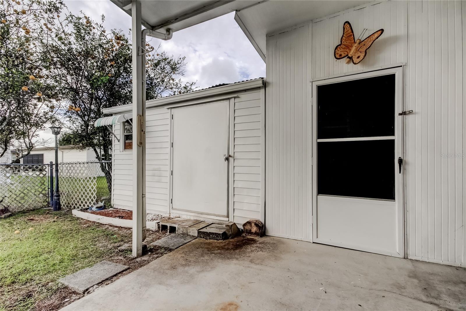 Image 25 of 37 For 34704 Morning Glory Glen