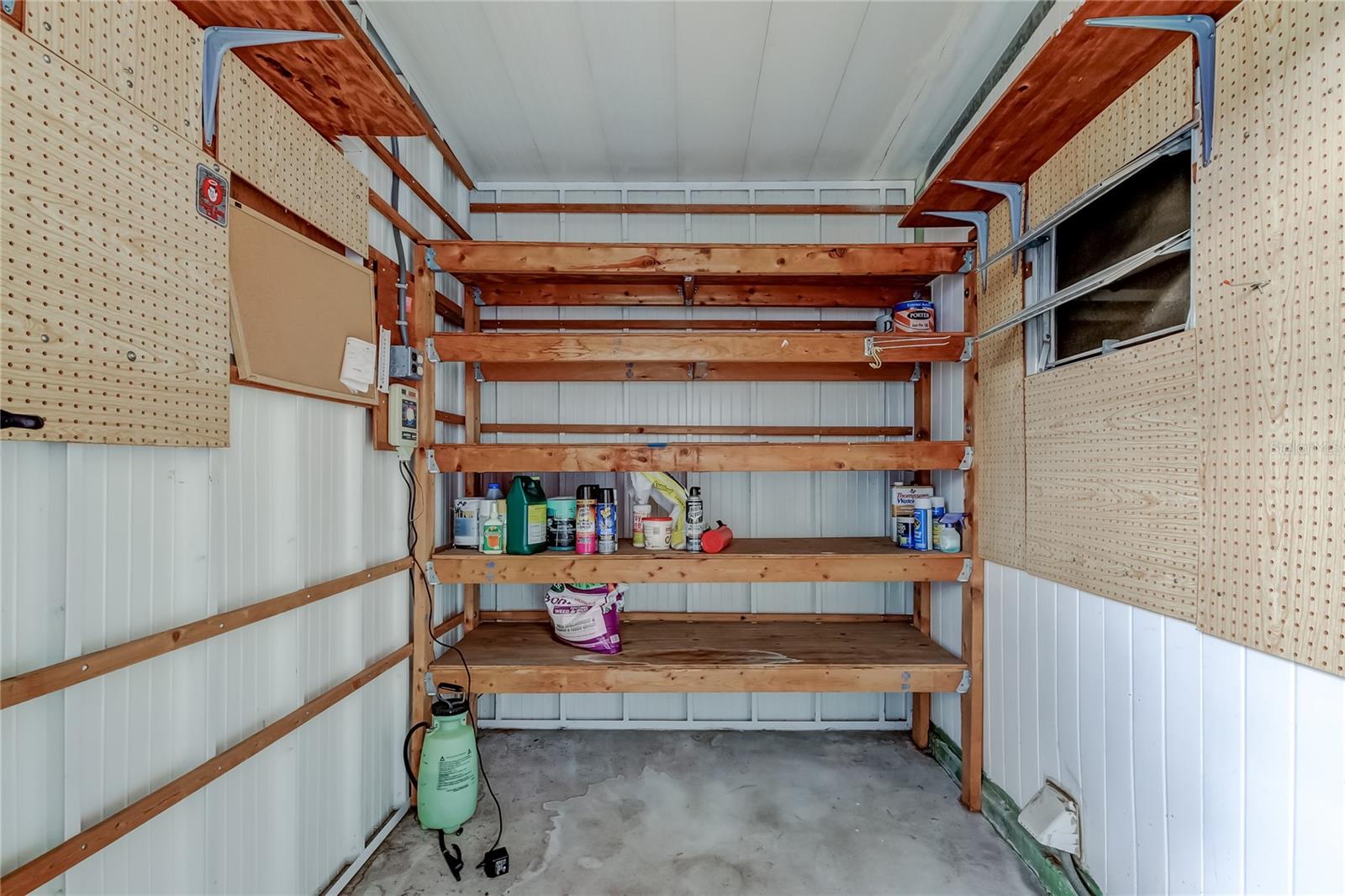 Image 27 of 37 For 34704 Morning Glory Glen