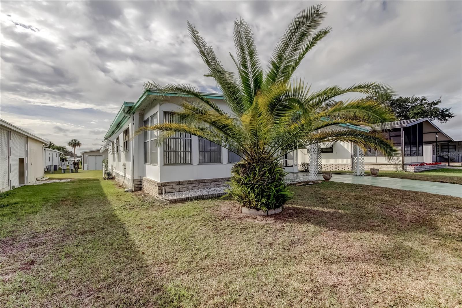 Image 3 of 37 For 34704 Morning Glory Glen