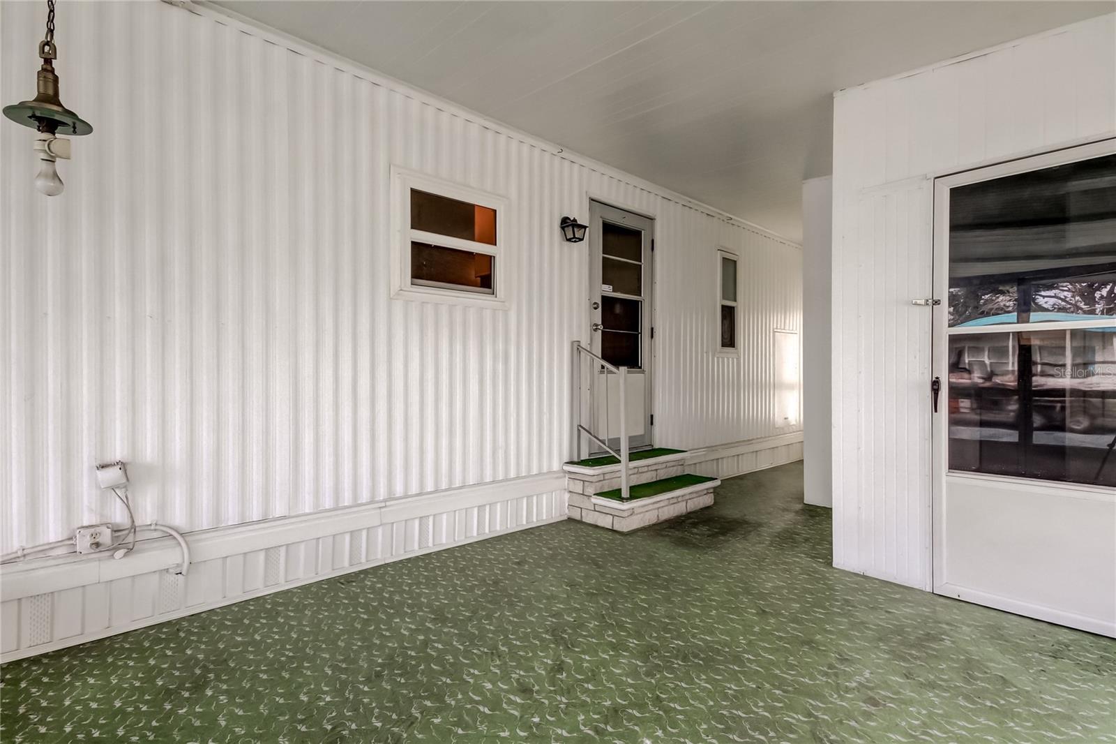 Image 33 of 37 For 34704 Morning Glory Glen