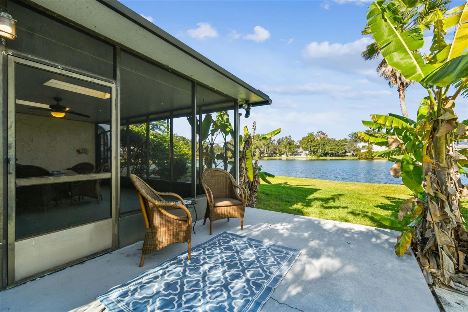 Listing photo id 31 for 5352 Saddlebrook Way 4