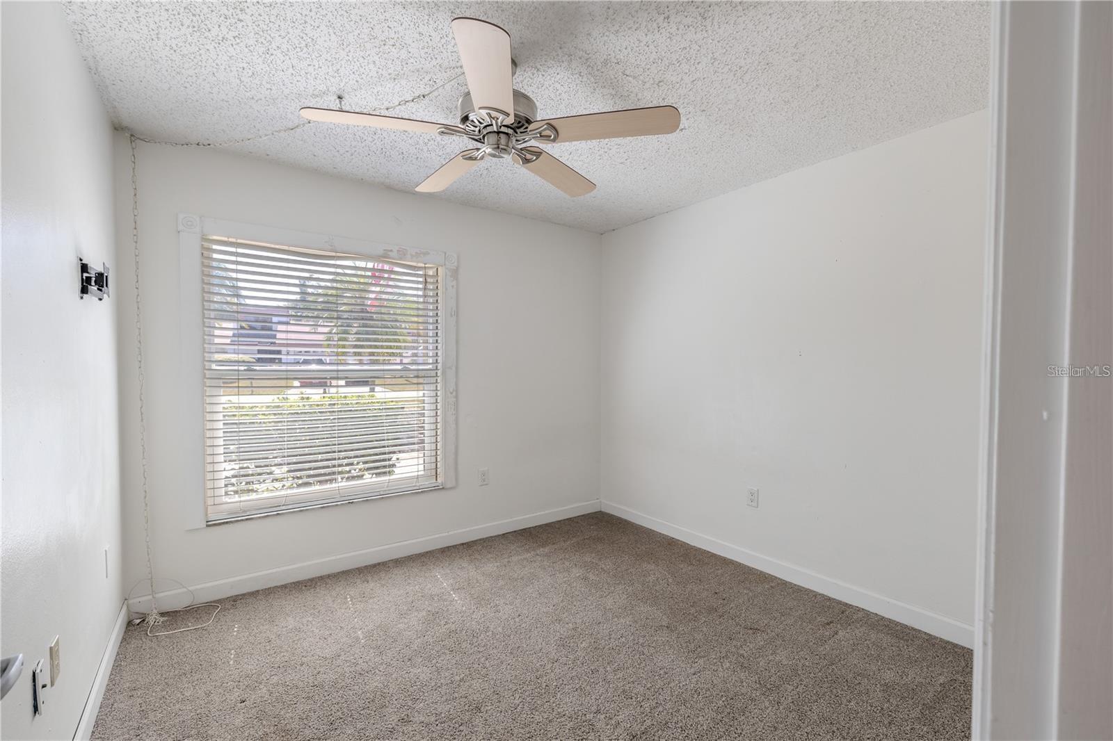 Image 32 of 43 For 3968 Orchard Hill Circle