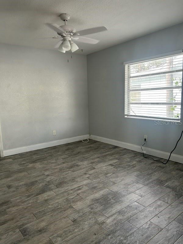 Image 4 of 8 For 215 10th Street Sw