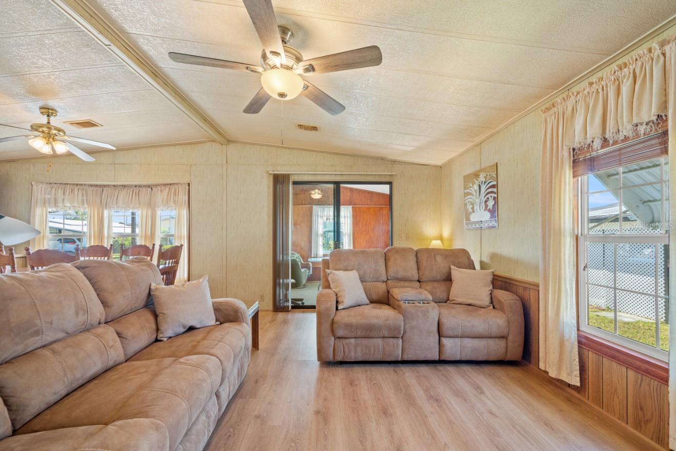 Image 8 of 36 For 35131 Mcculloughs Leap