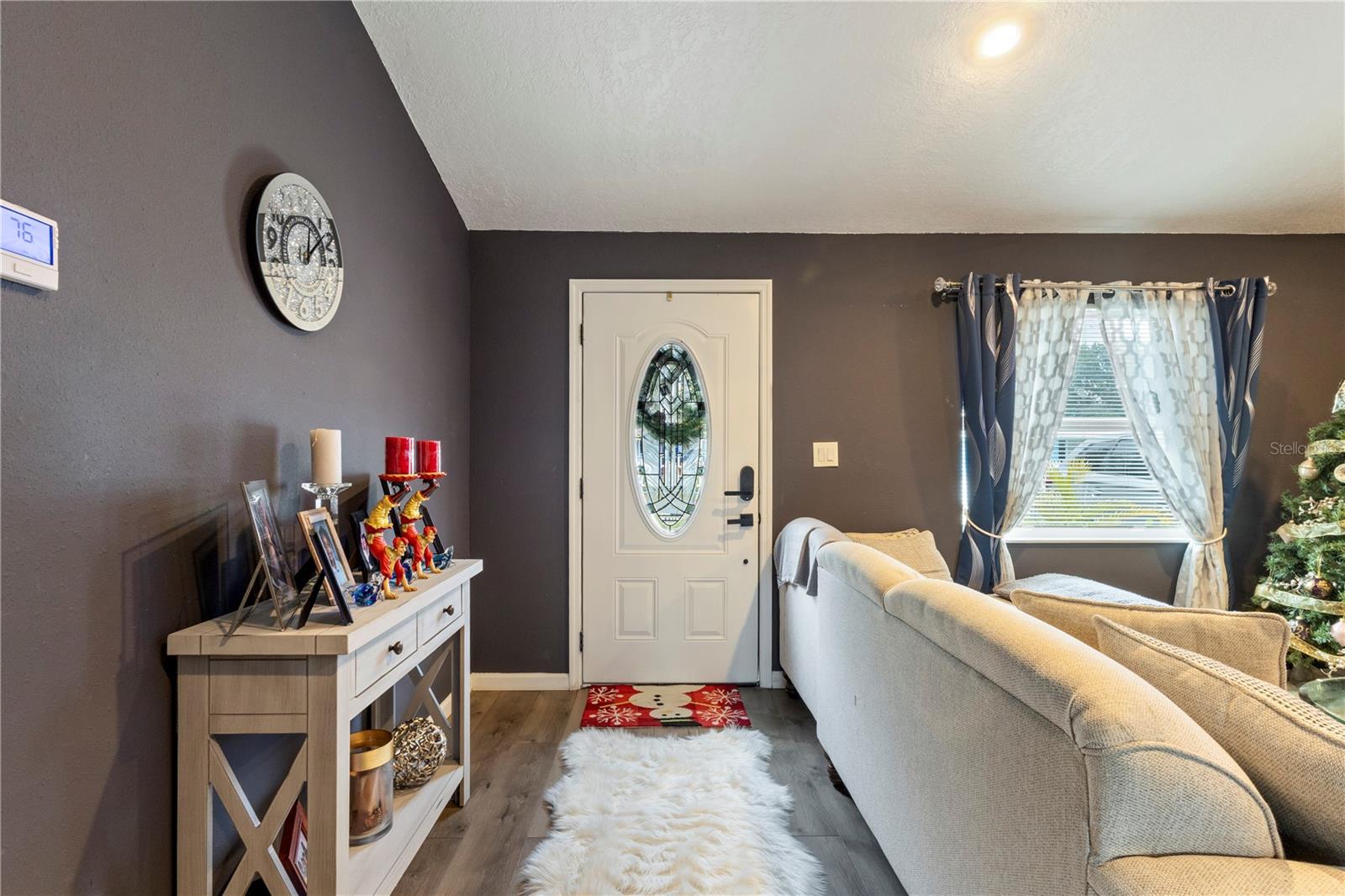 Image 12 of 30 For 39403 Lincoln Avenue