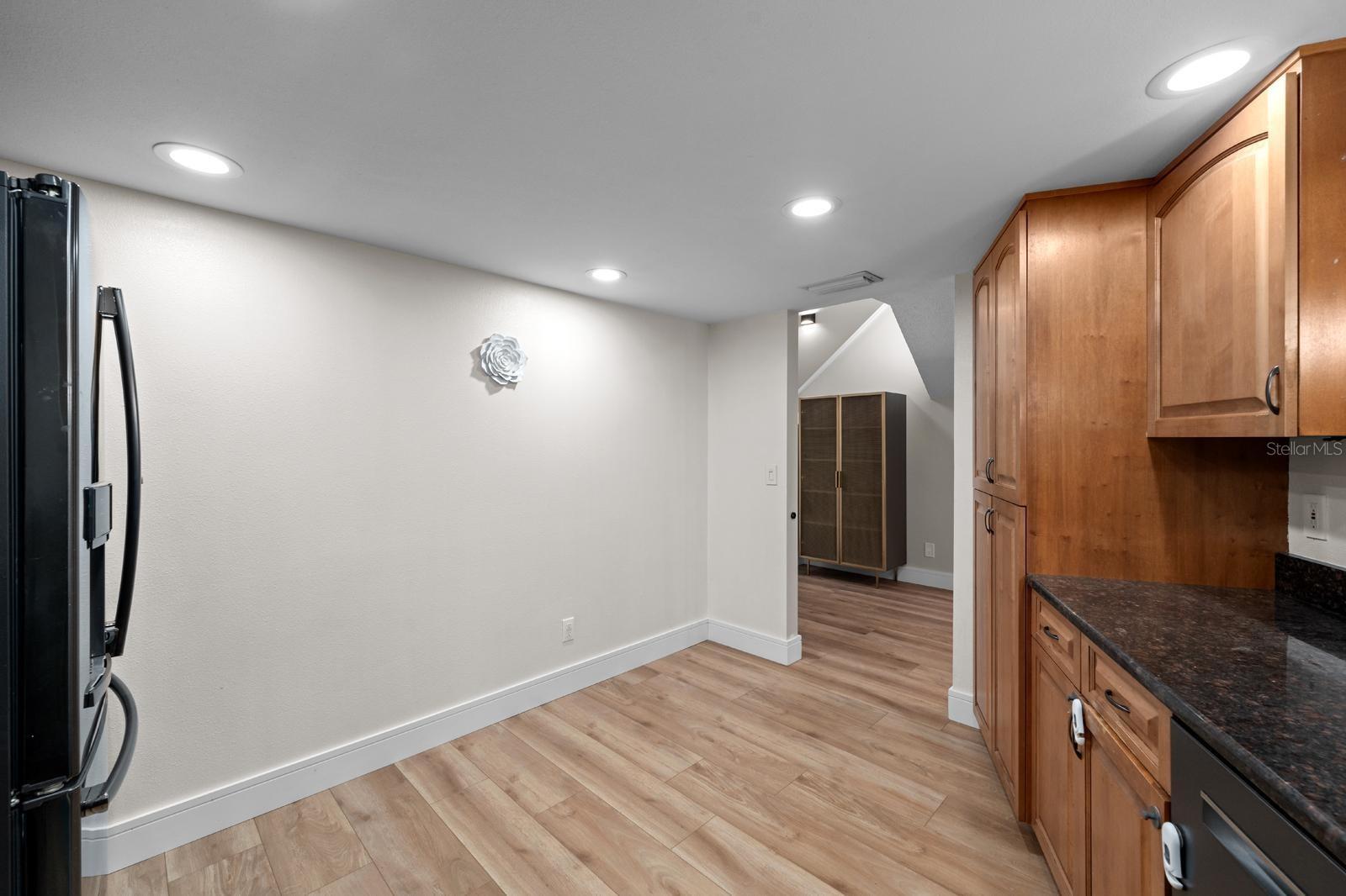 Listing photo id 9 for 1919 Whispering Way