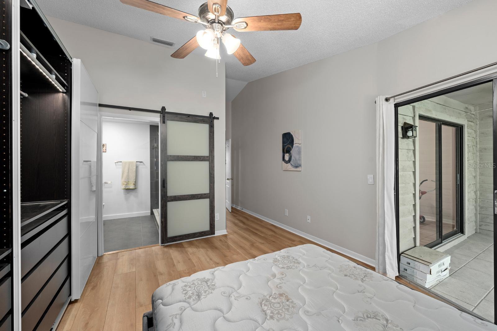 Listing photo id 13 for 1919 Whispering Way