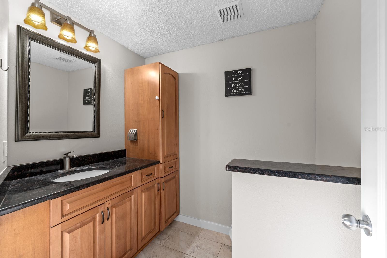 Listing photo id 20 for 1919 Whispering Way