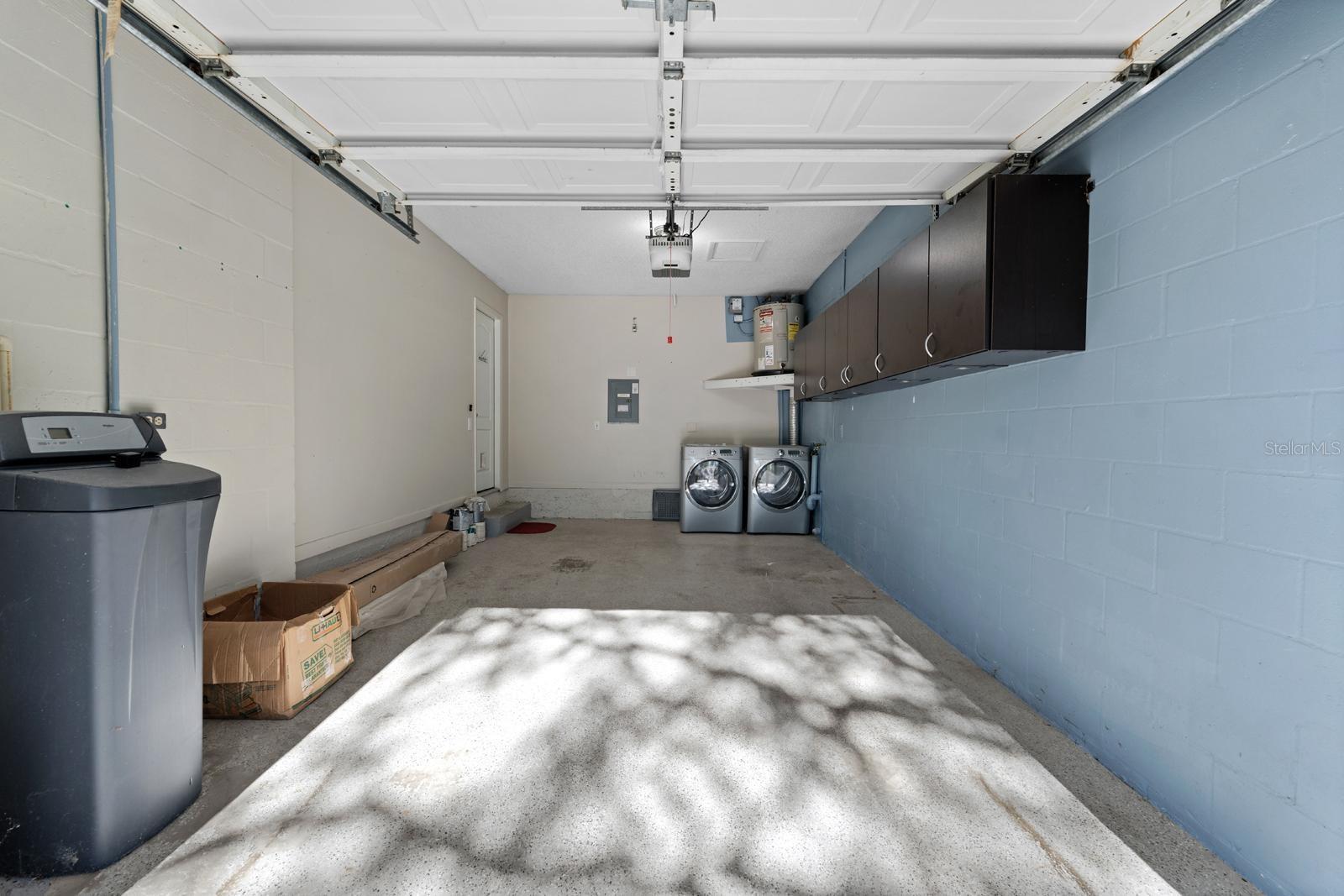 Listing photo id 21 for 1919 Whispering Way