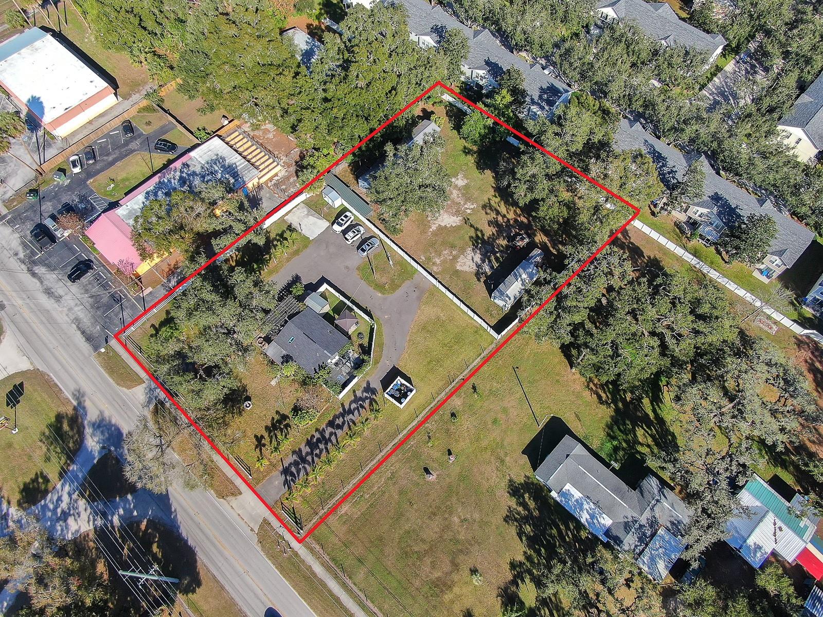 Listing photo id 36 for 105 Saint Cloud Avenue