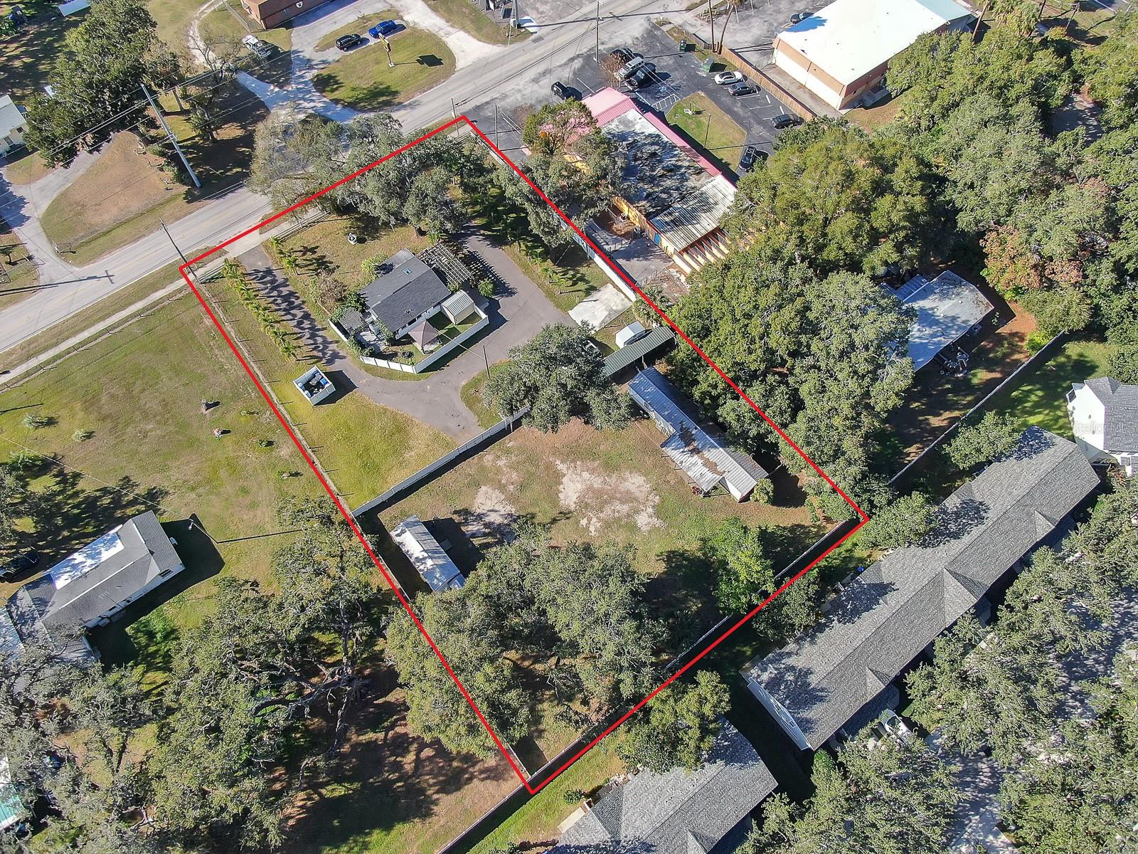 Listing photo id 38 for 105 Saint Cloud Avenue