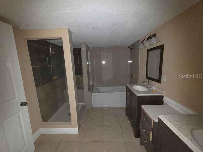 Image 3 of 14 For 7619 Summertree Lane