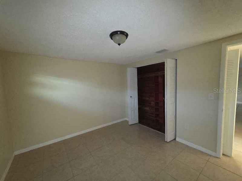 Image 5 of 14 For 7619 Summertree Lane