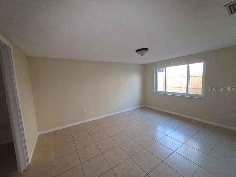 Image 7 of 14 For 7619 Summertree Lane