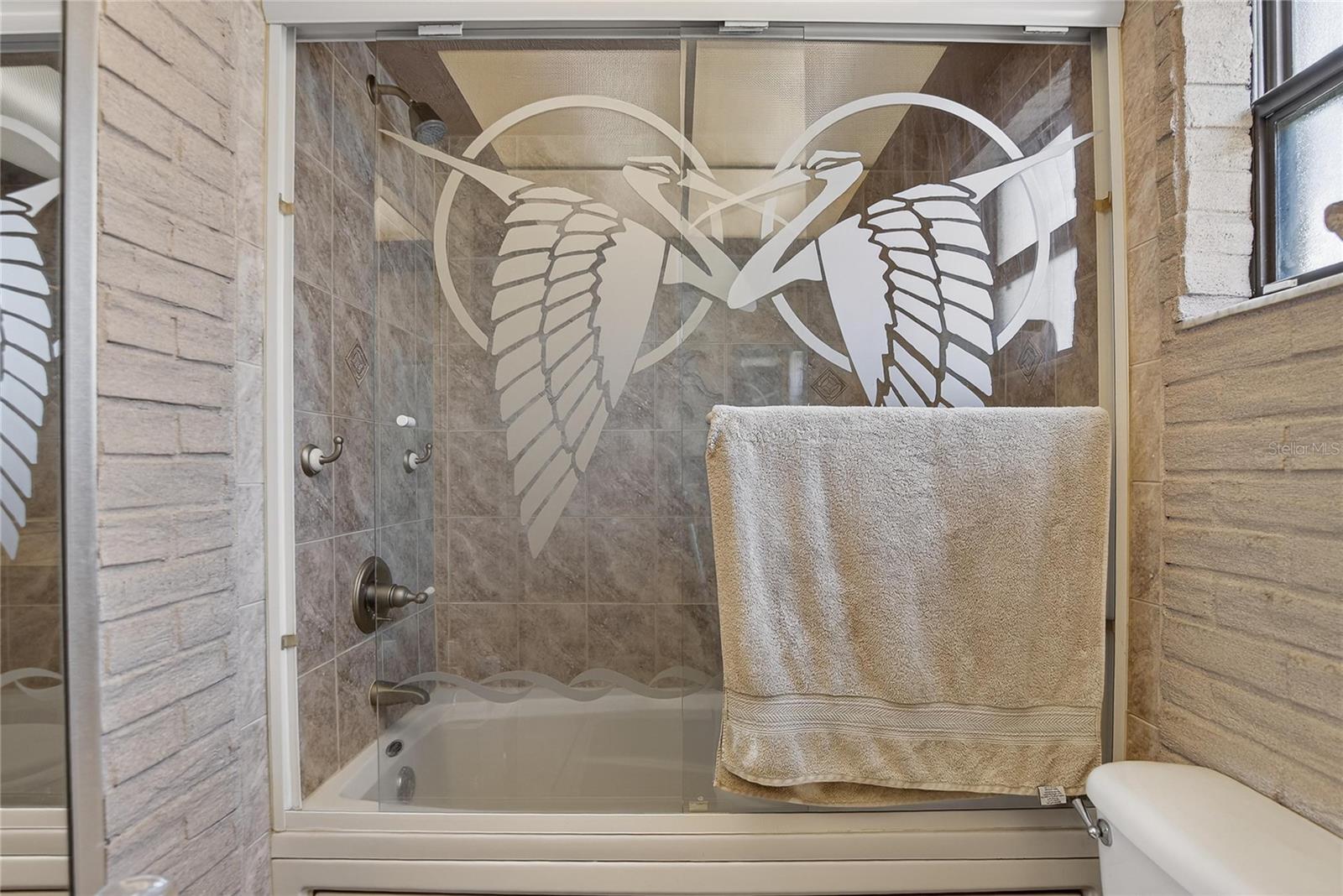 Listing photo id 13 for 1241 Ohio Avenue