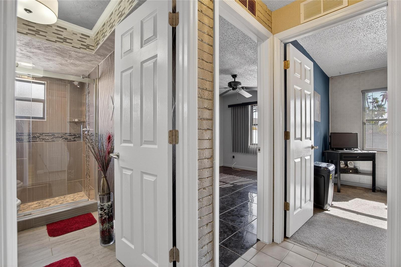 Listing photo id 14 for 1241 Ohio Avenue