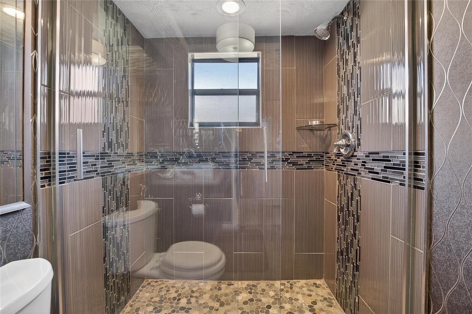 Listing photo id 16 for 1241 Ohio Avenue