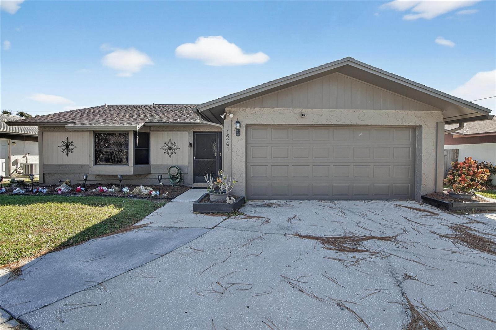 Listing photo id 1 for 1241 Ohio Avenue