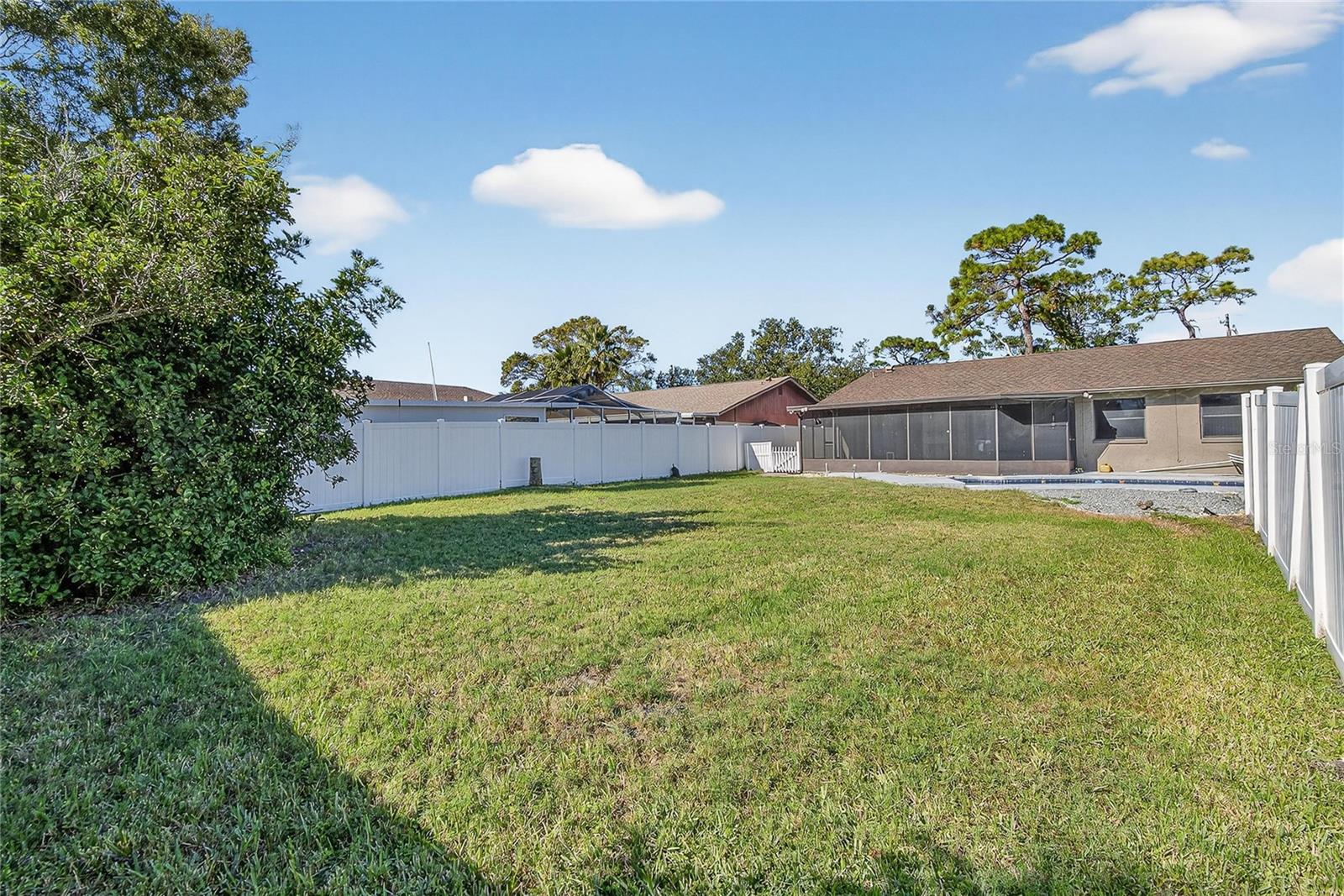 Listing photo id 28 for 1241 Ohio Avenue