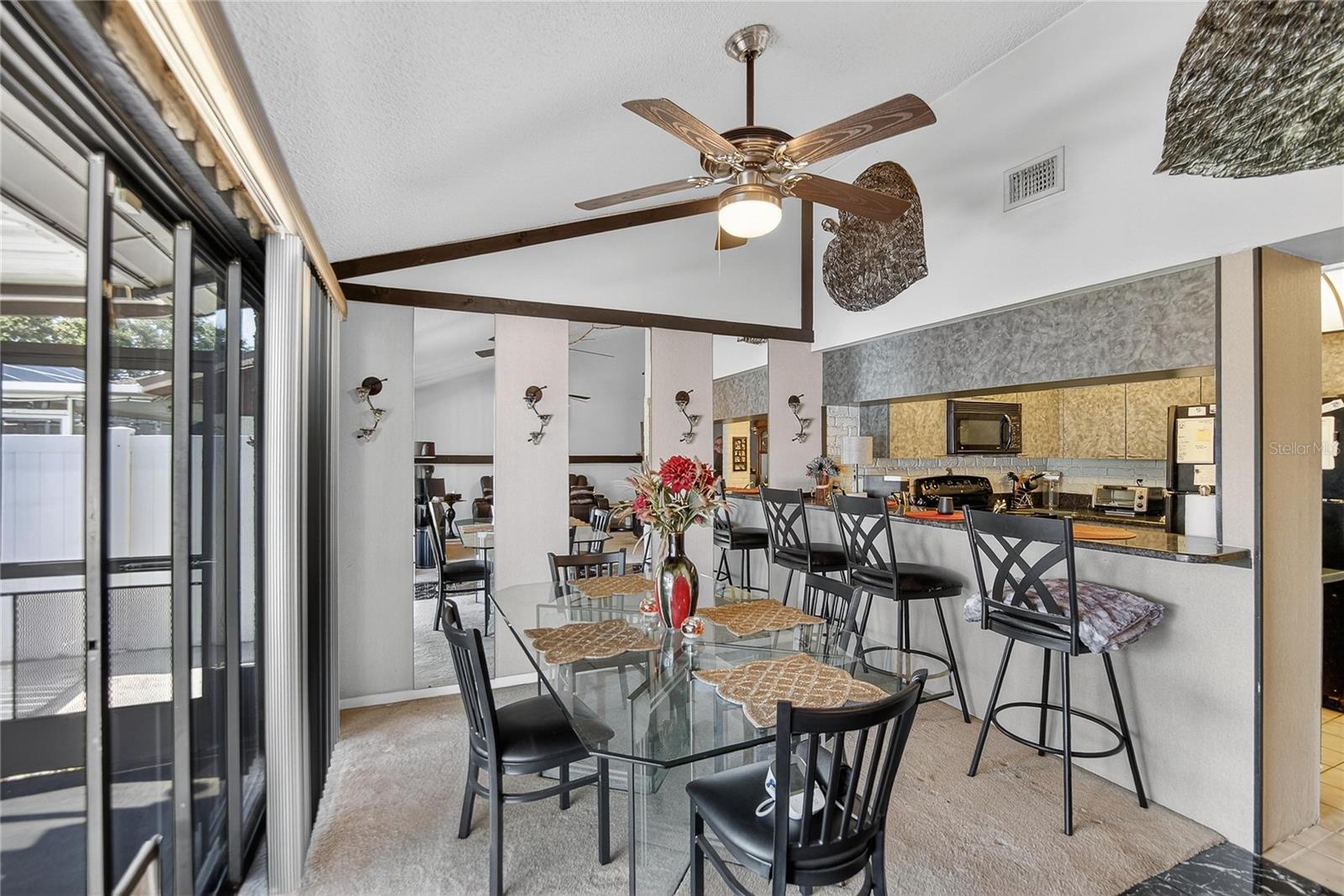 Listing photo id 6 for 1241 Ohio Avenue