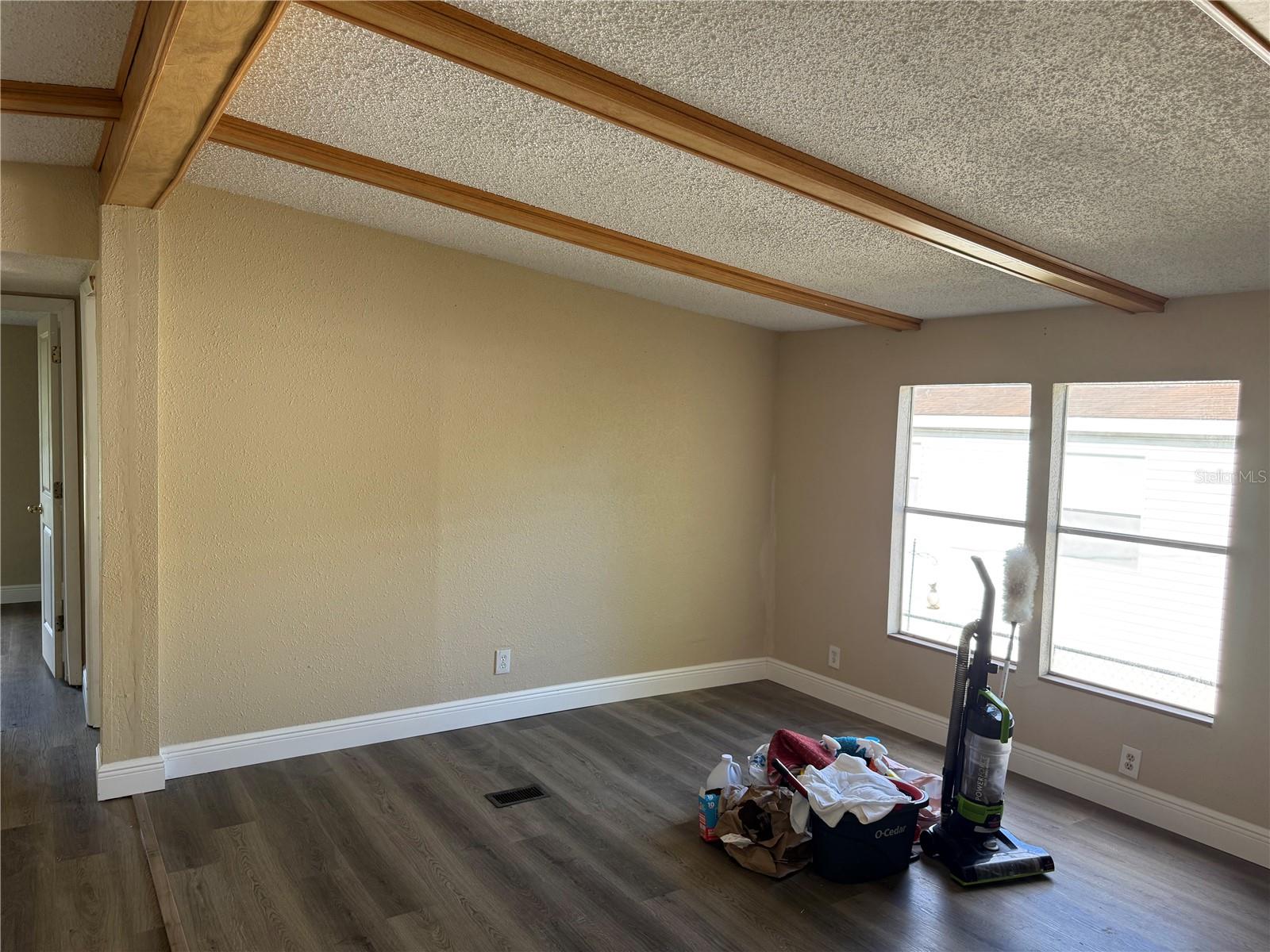 Image 5 of 11 For 7229 Allyson Street