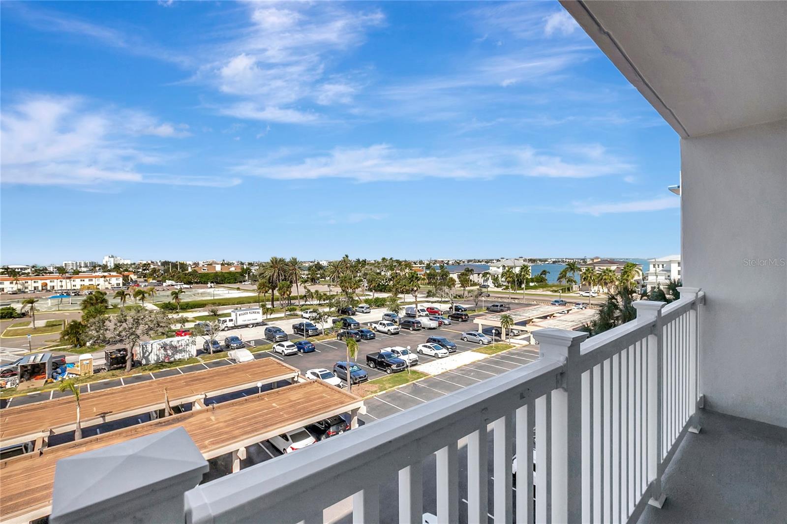 Image 11 of 36 For 500 Treasure Island Cswy 501