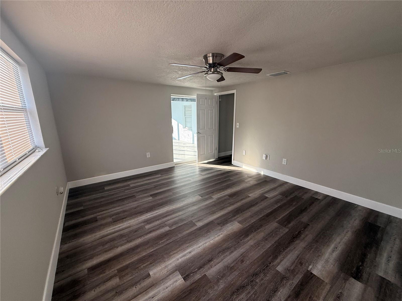 Image 10 of 14 For 7104 Ingleside Drive