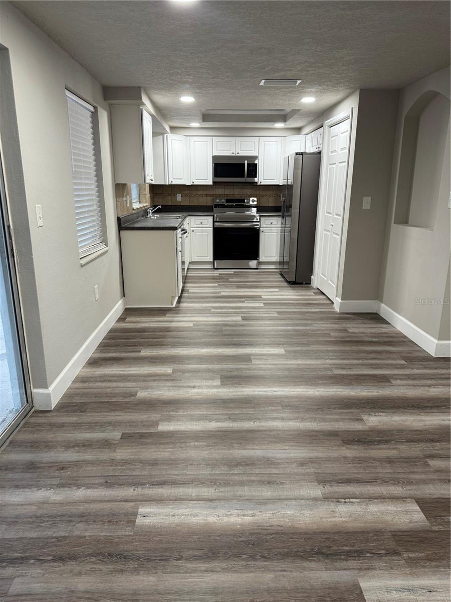 Image 5 of 14 For 7104 Ingleside Drive