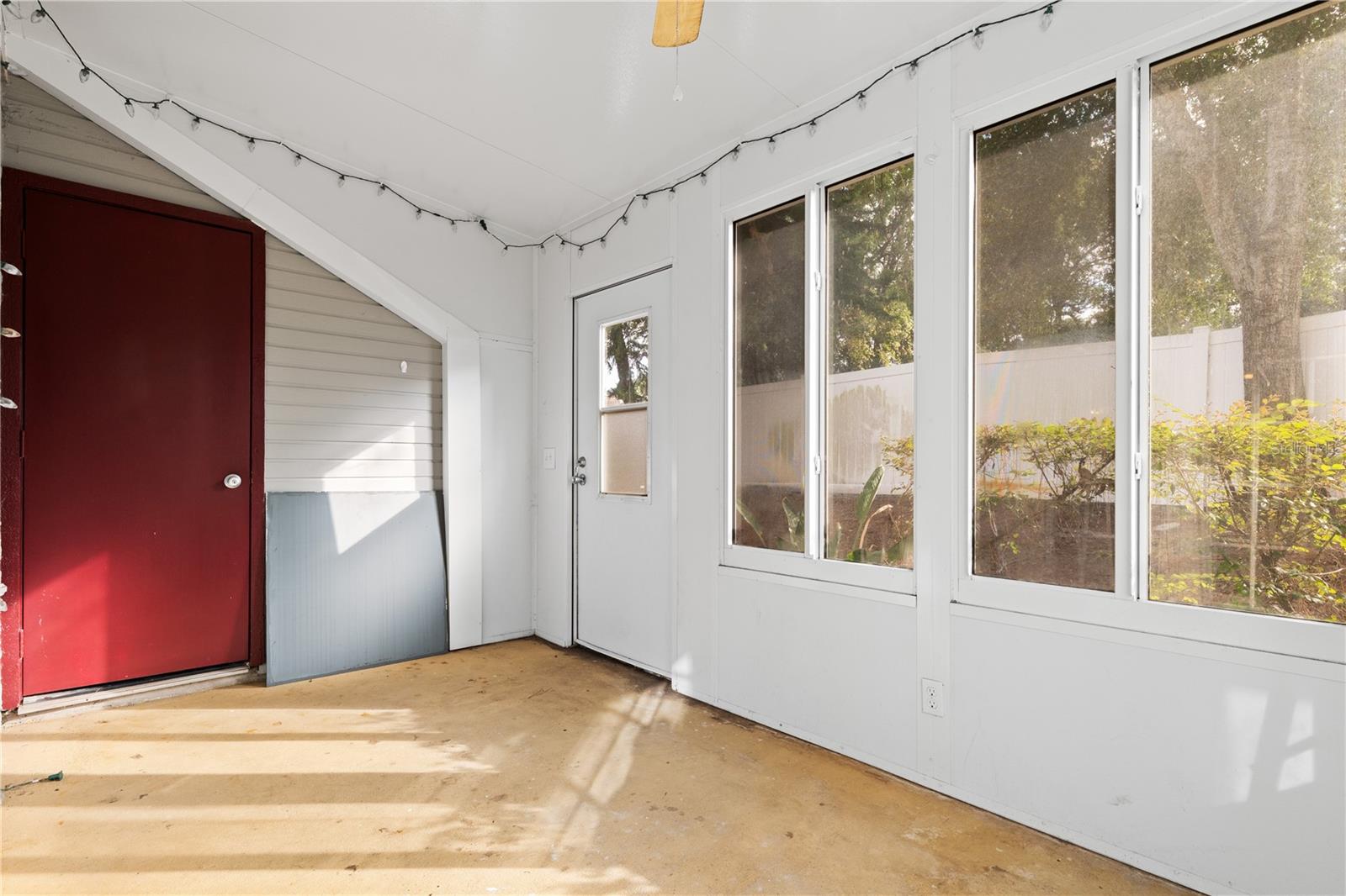 Image 13 of 34 For 8411 Laurelon Place 10-3