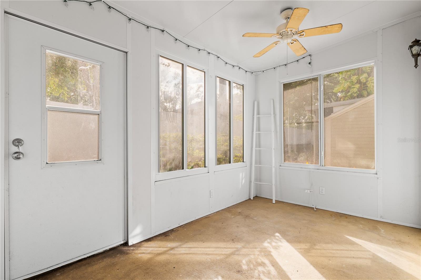 Image 14 of 34 For 8411 Laurelon Place 10-3