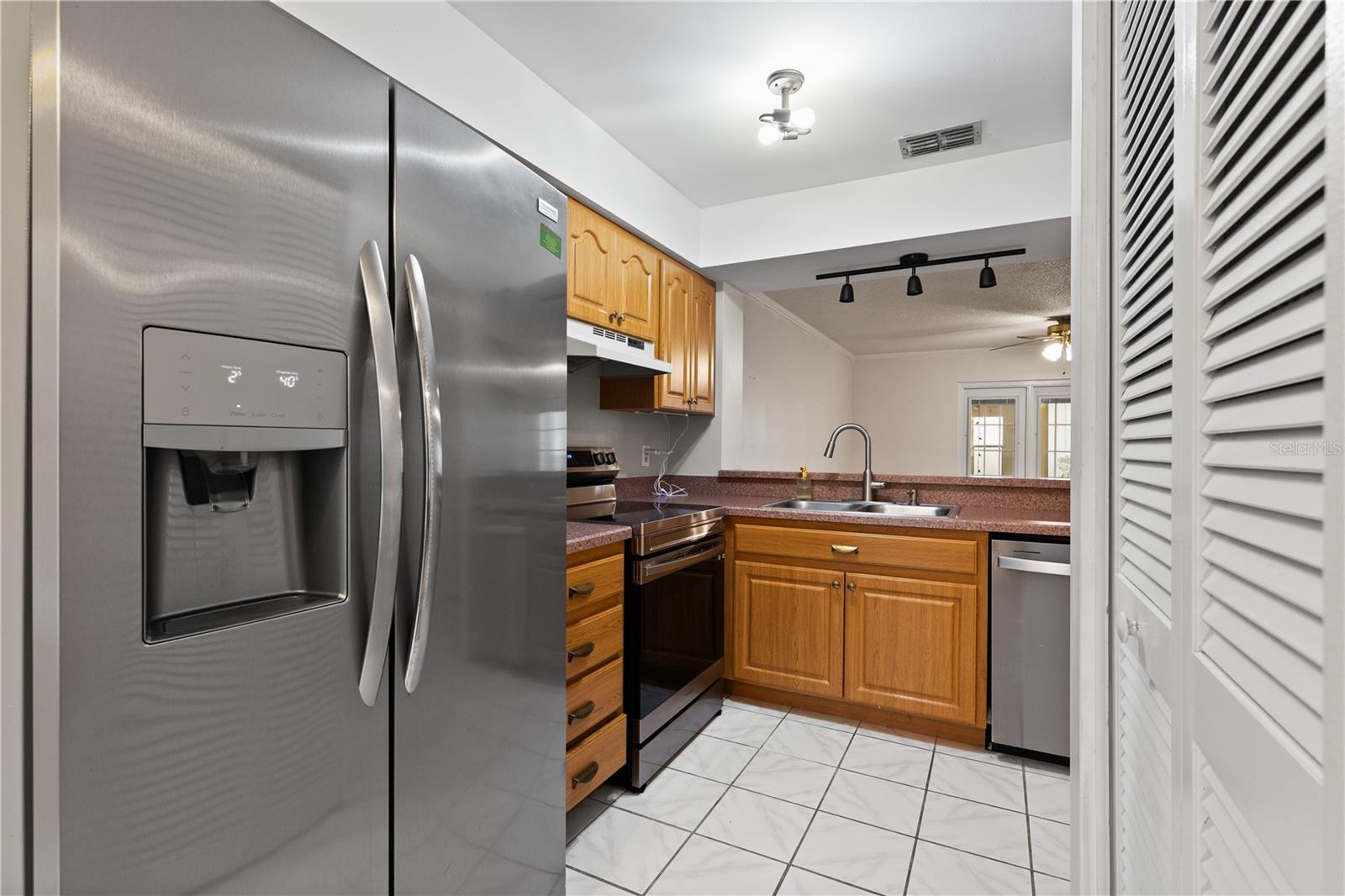 Image 5 of 34 For 8411 Laurelon Place 10-3