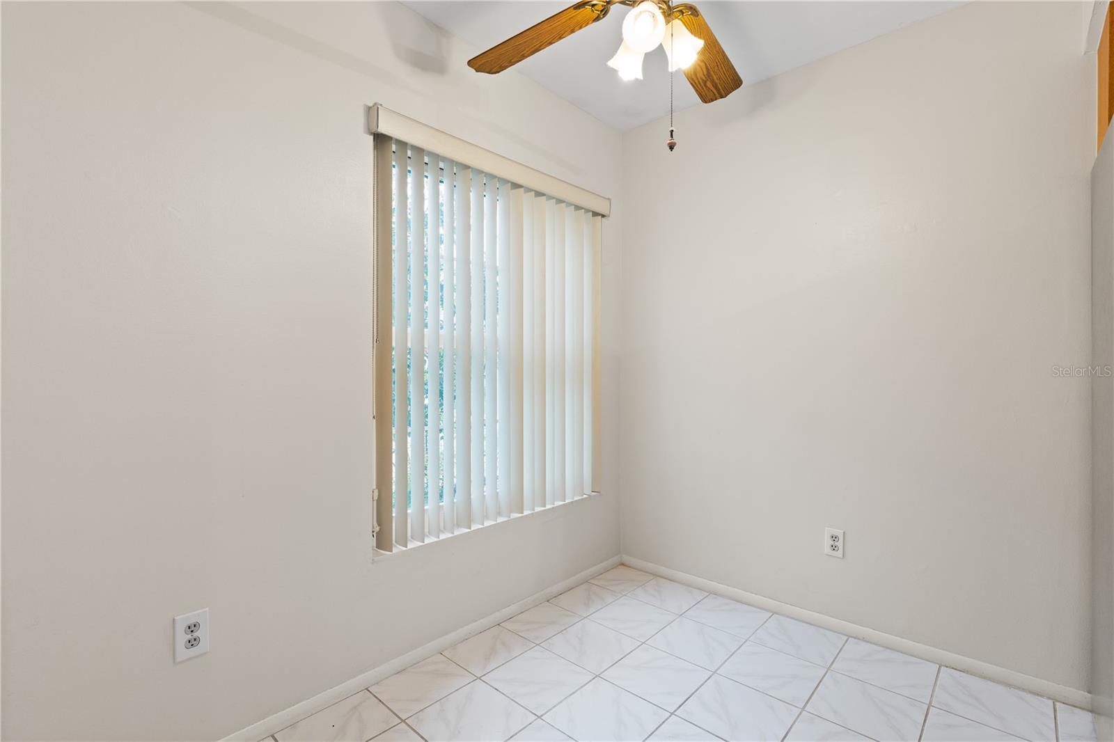 Image 8 of 34 For 8411 Laurelon Place 10-3