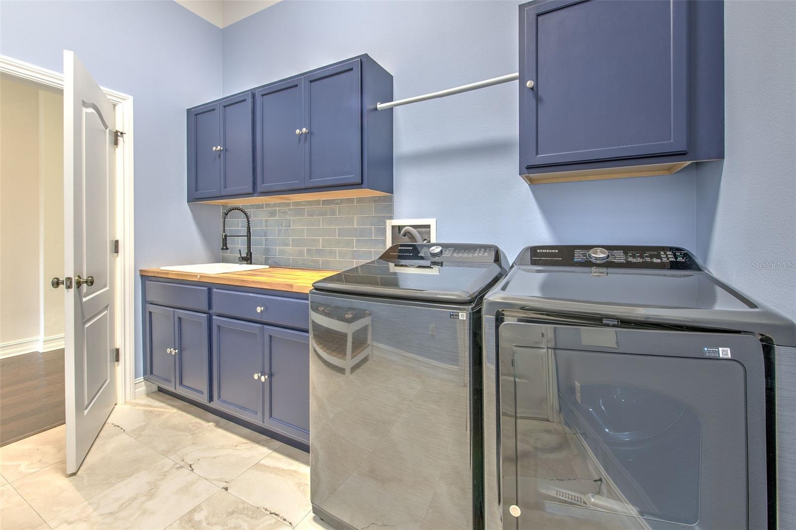 Image 33 of 54 For 5943 Jasper Glen Drive