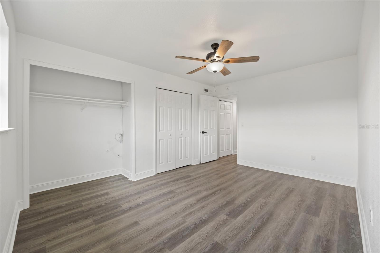 Image 10 of 18 For 5317 Curry Ford Road 203 - Bldg