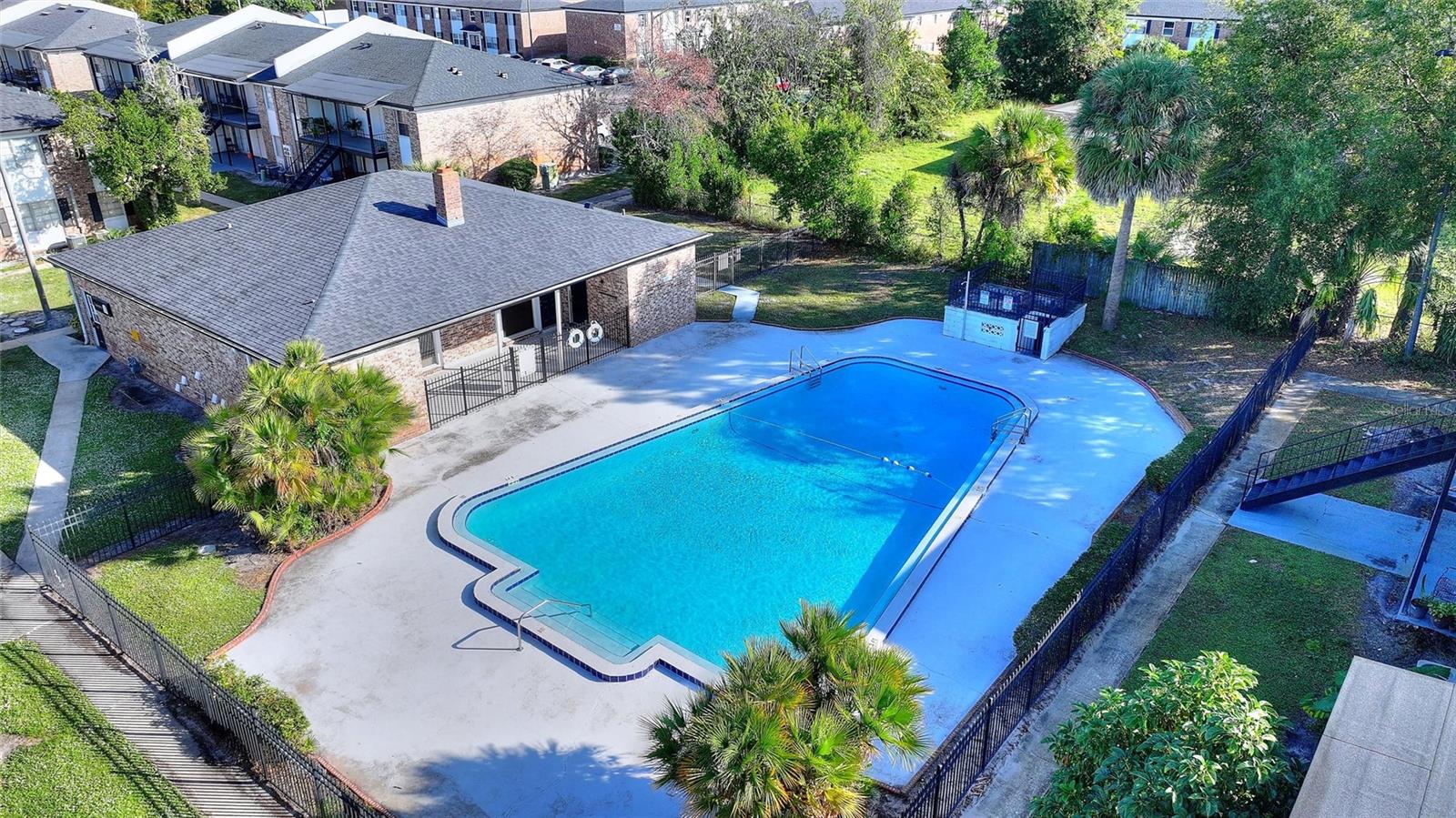 Image 16 of 18 For 5317 Curry Ford Road 203 - Bldg