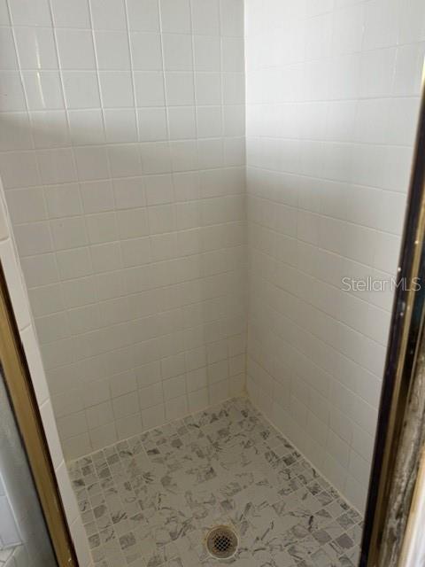 Image 13 of 20 For 702 Tartan Loop