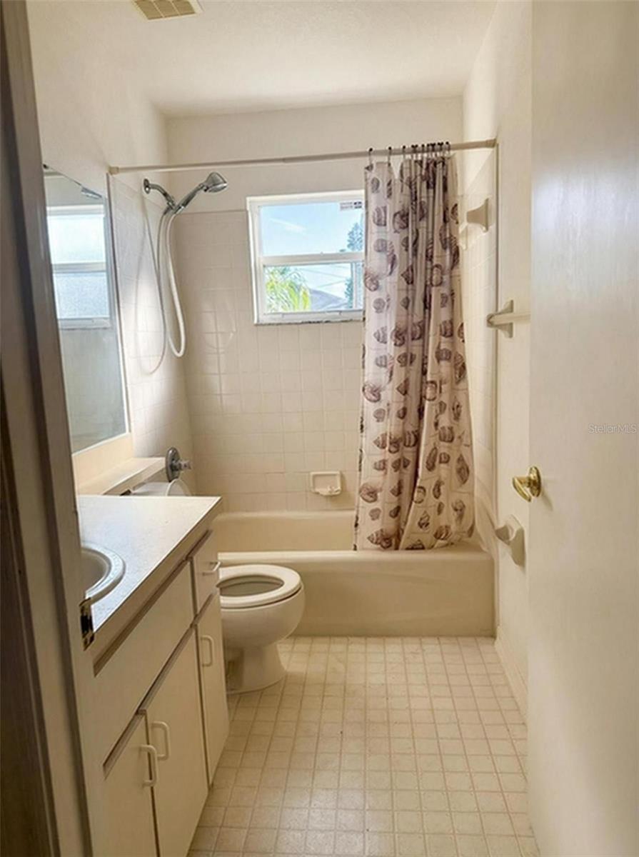 Image 16 of 20 For 702 Tartan Loop