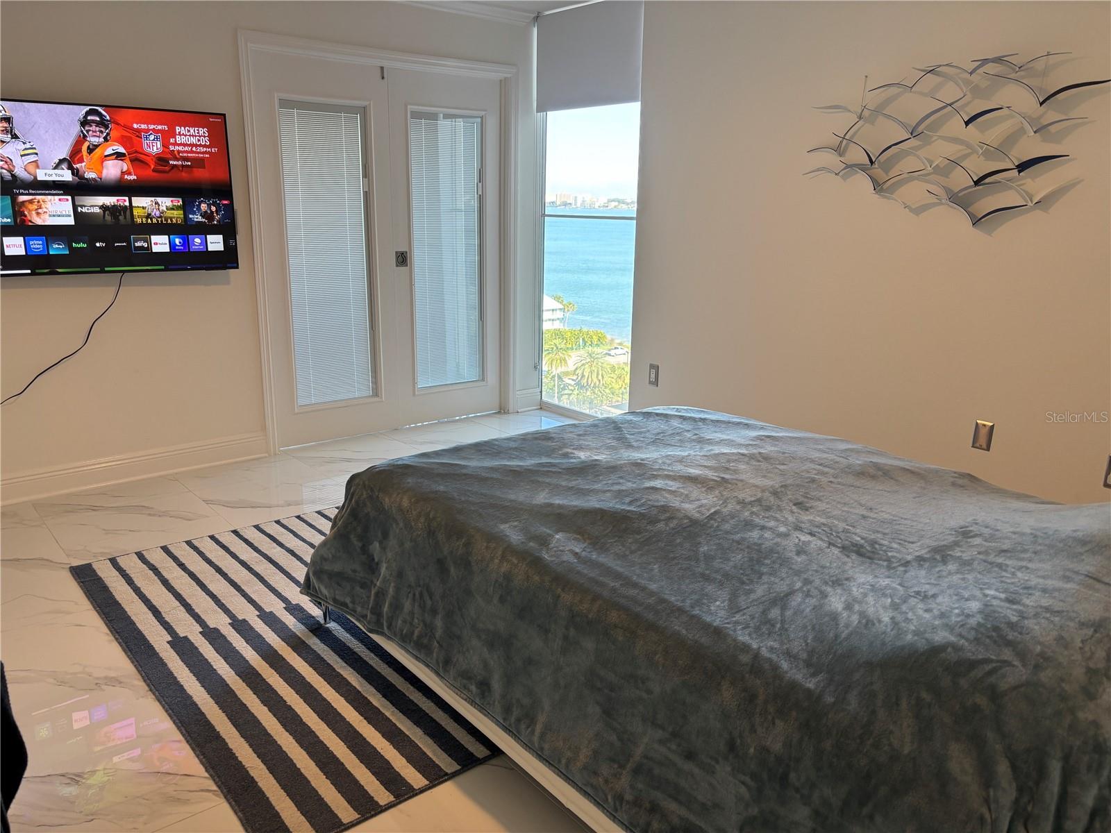 Image 11 of 35 For 1390 Gulf Boulevard 1204