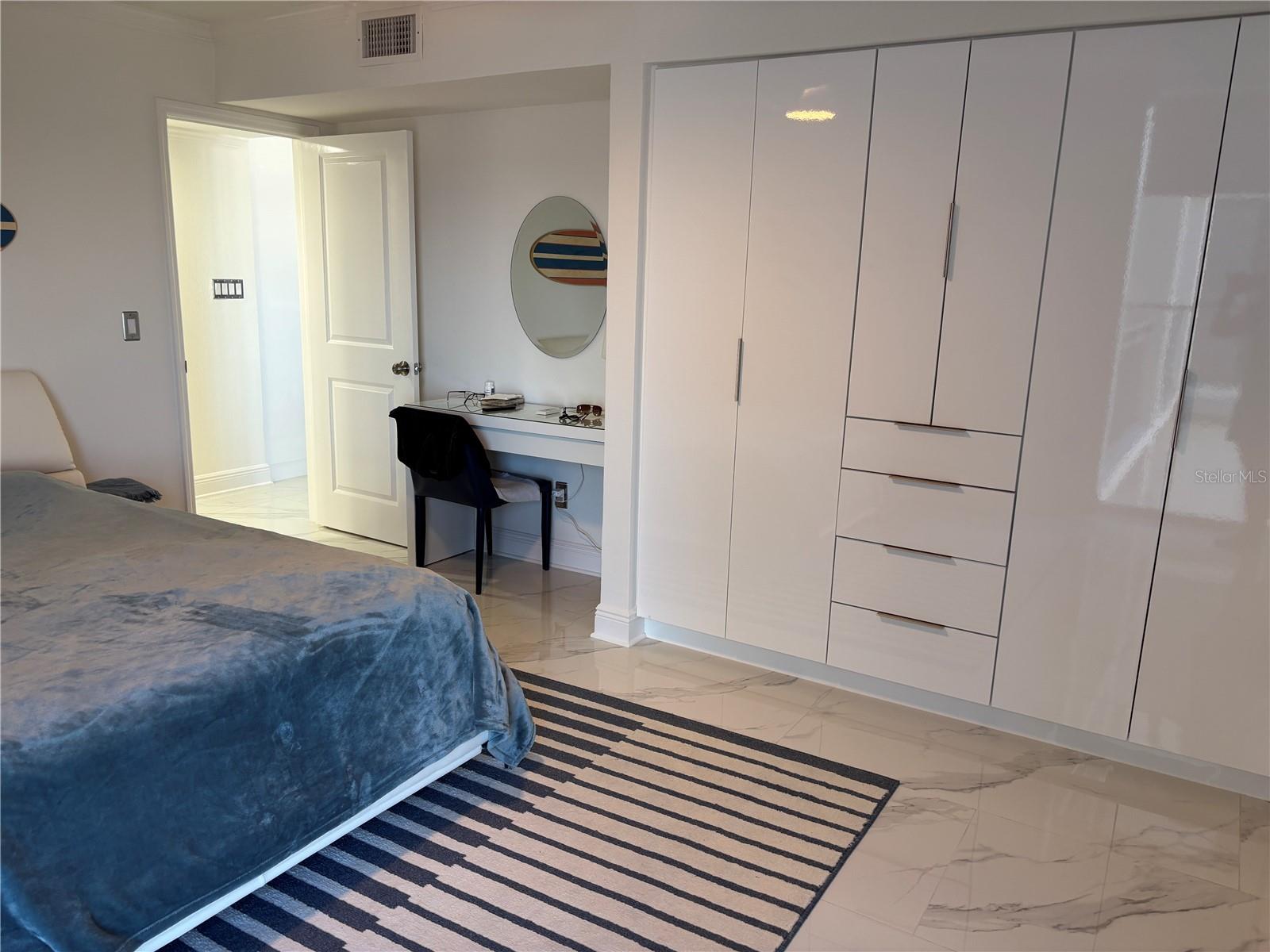 Image 12 of 35 For 1390 Gulf Boulevard 1204