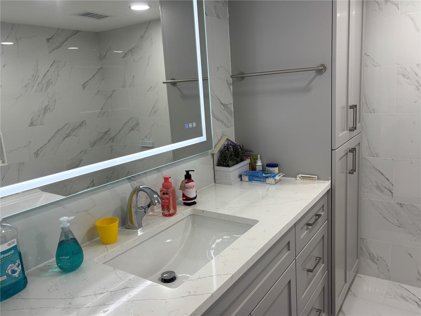 Image 13 of 35 For 1390 Gulf Boulevard 1204