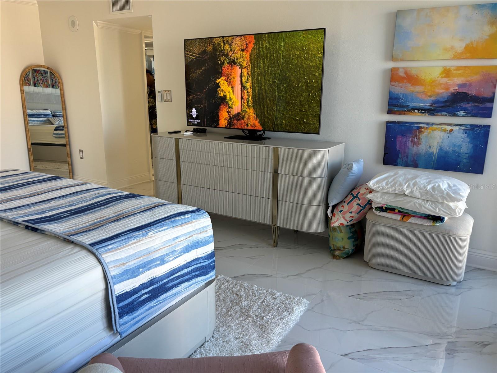 Image 18 of 35 For 1390 Gulf Boulevard 1204