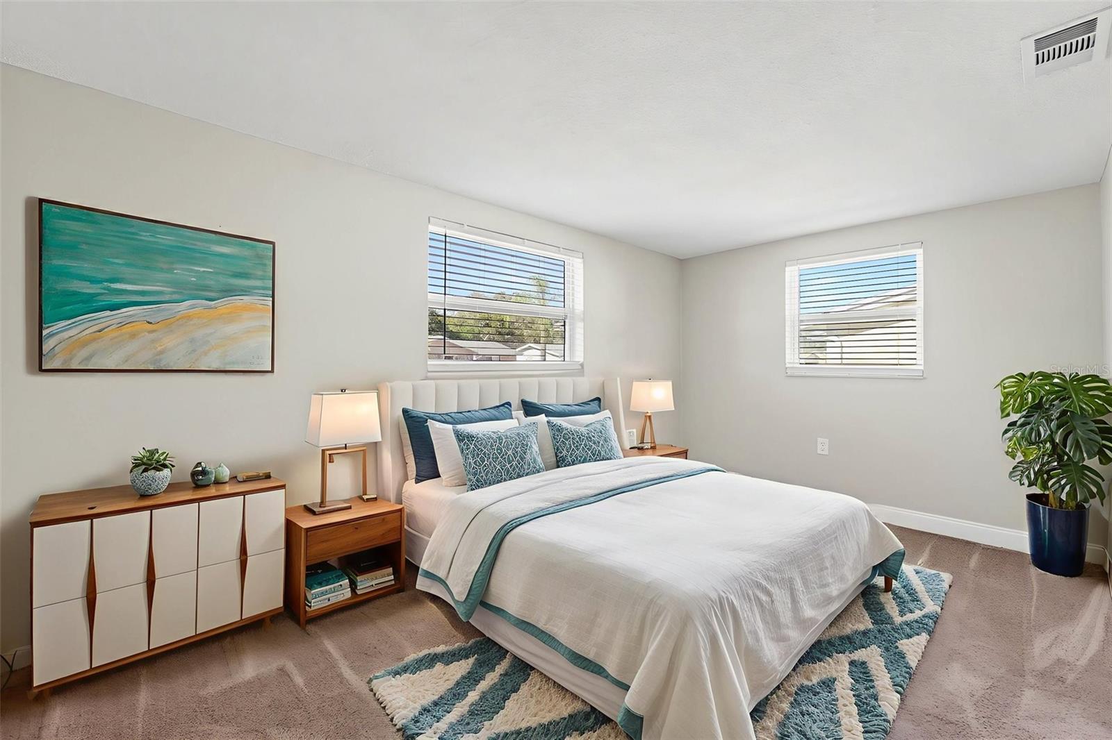 Listing photo id 17 for 9016 Rainbow Lane