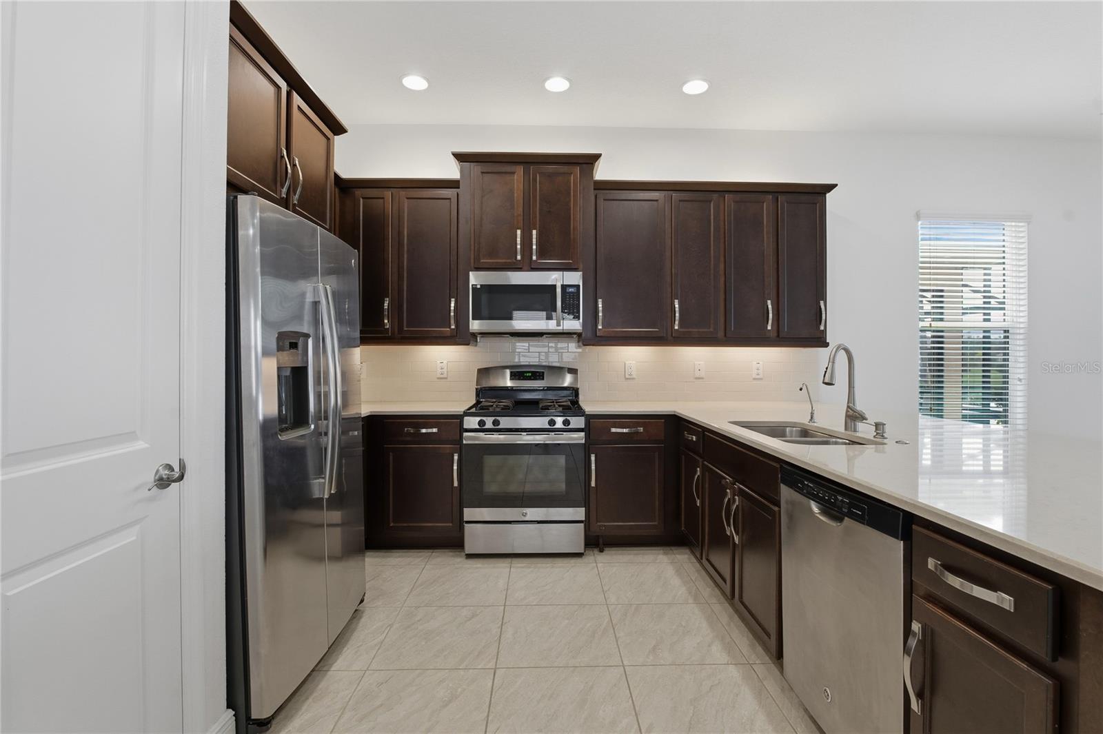 Image 9 of 88 For 30588 Chesapeake Bay Drive