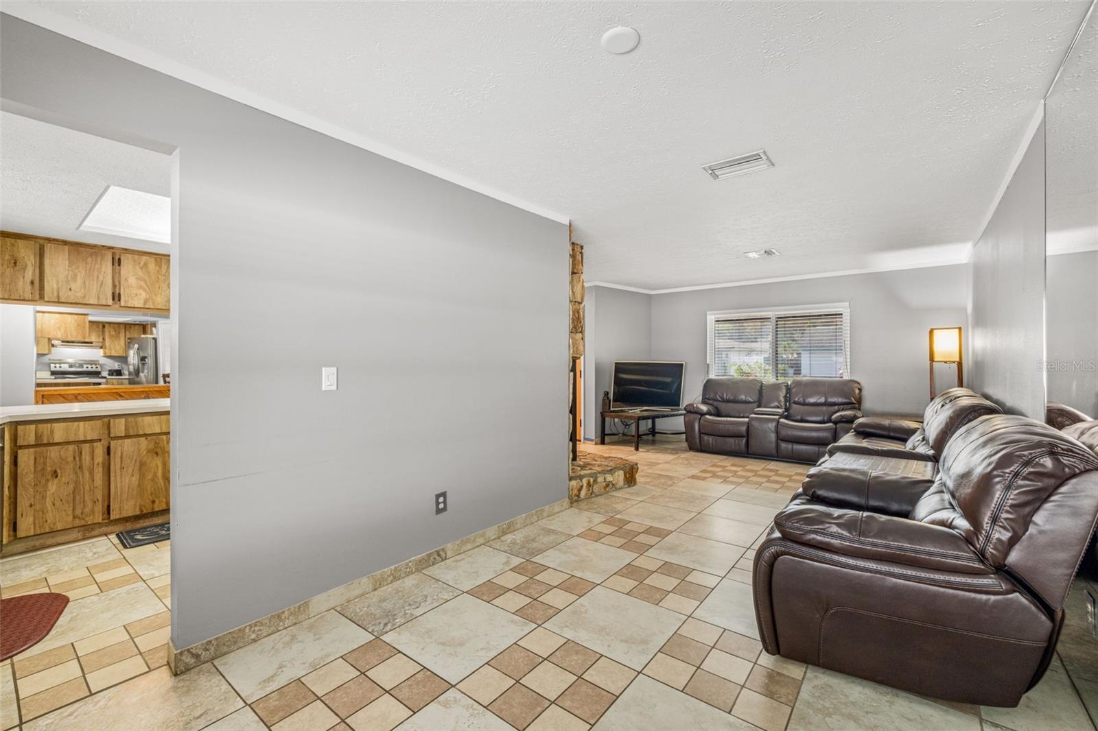 Image 13 of 30 For 4023 Windtree Drive