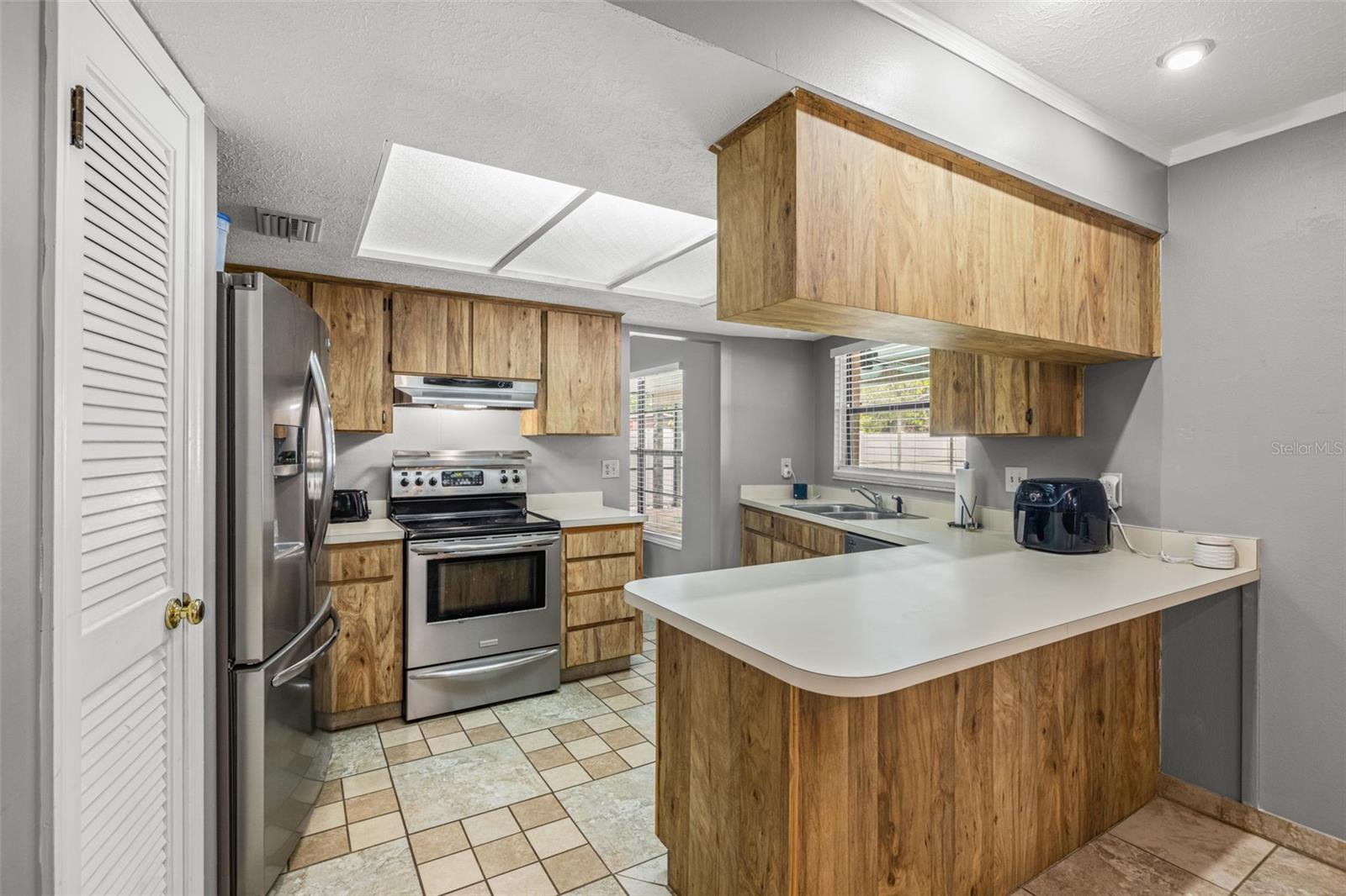 Image 14 of 30 For 4023 Windtree Drive