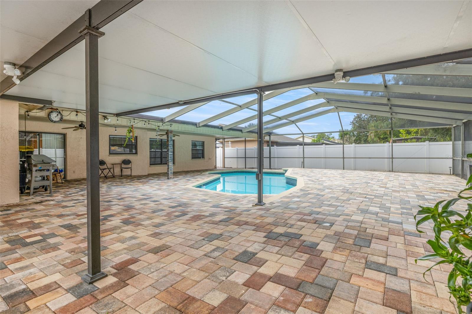 Image 29 of 30 For 4023 Windtree Drive