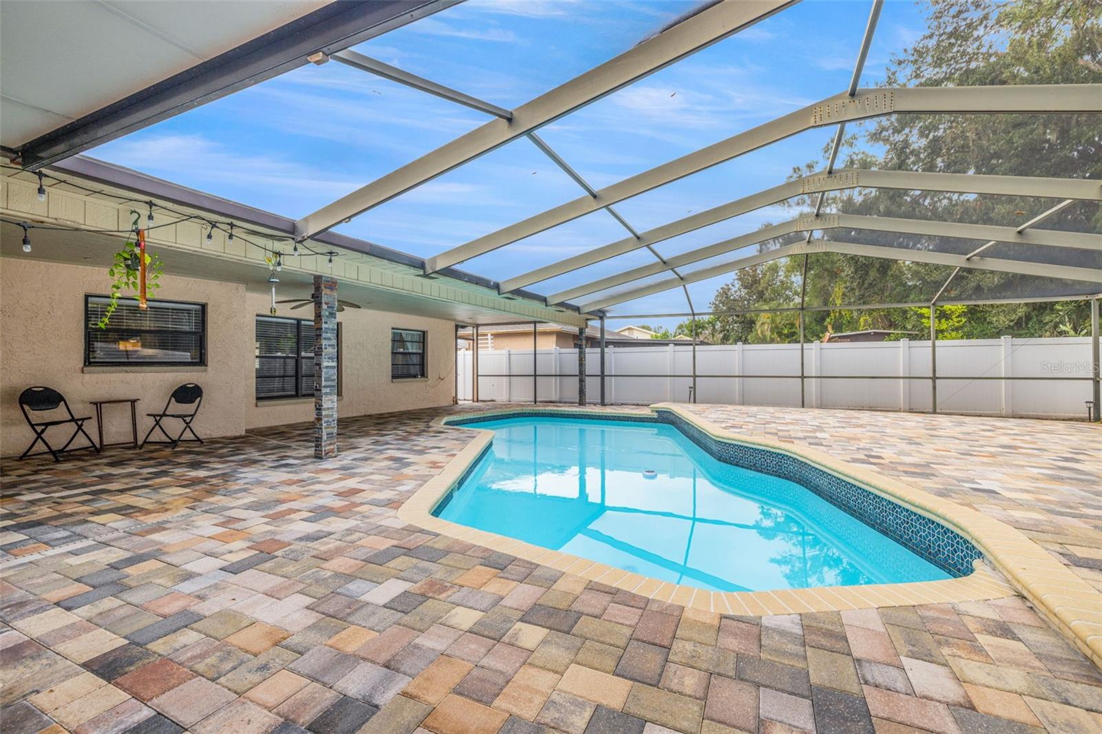 Image 4 of 30 For 4023 Windtree Drive