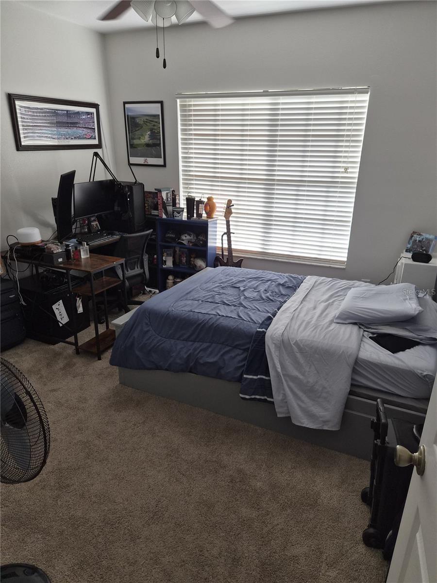 Image 14 of 25 For 658 Green Valley Road B3